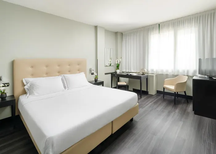 Hotel King, By R Collection Hotels