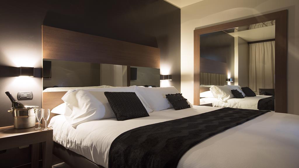 King, By R Collection Hotel 4*