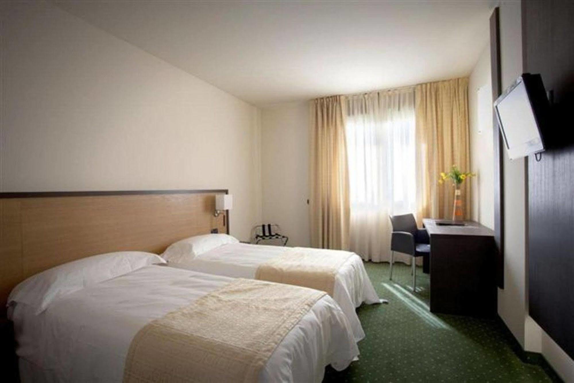 King, By R Collection Hotel 4*