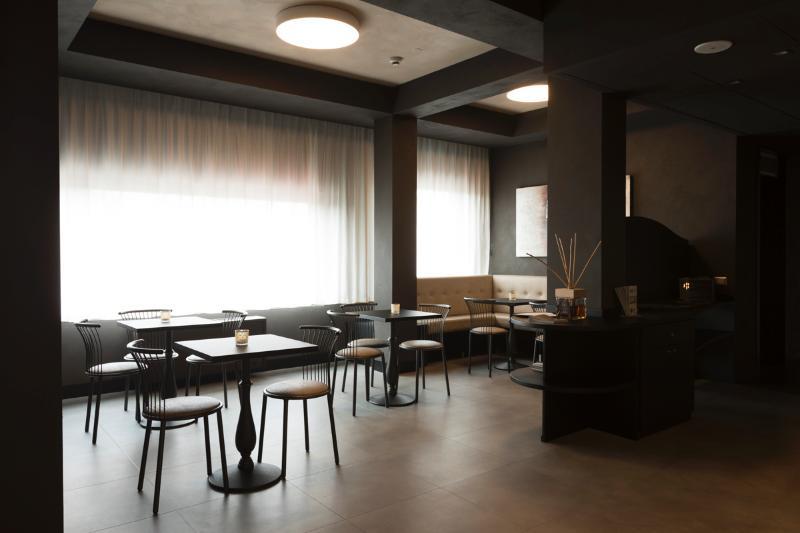 Hotel King, By R Collection 4*