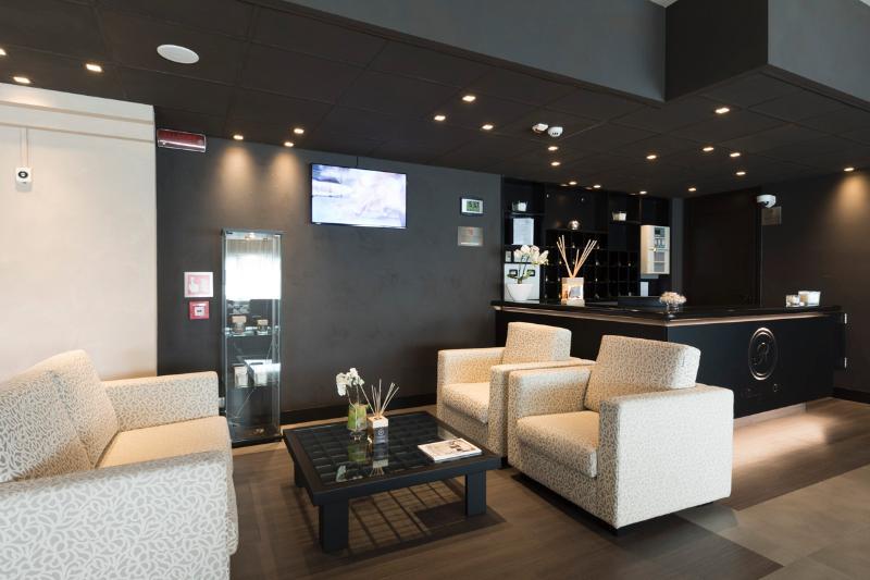 King, By R Collection 4* Varedo