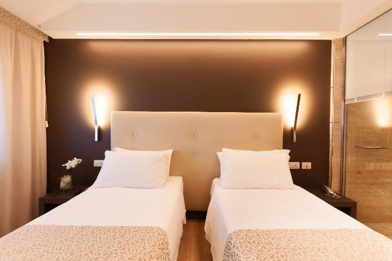King, By R Collection Hotel 4*
